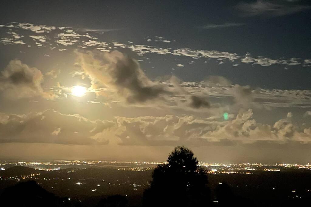 Mountain Living With Ocean Views Vila Mount Tamborine Exterior foto
